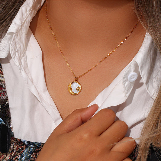 Popular Versatile Shell Moon Necklace - DropOnline.co