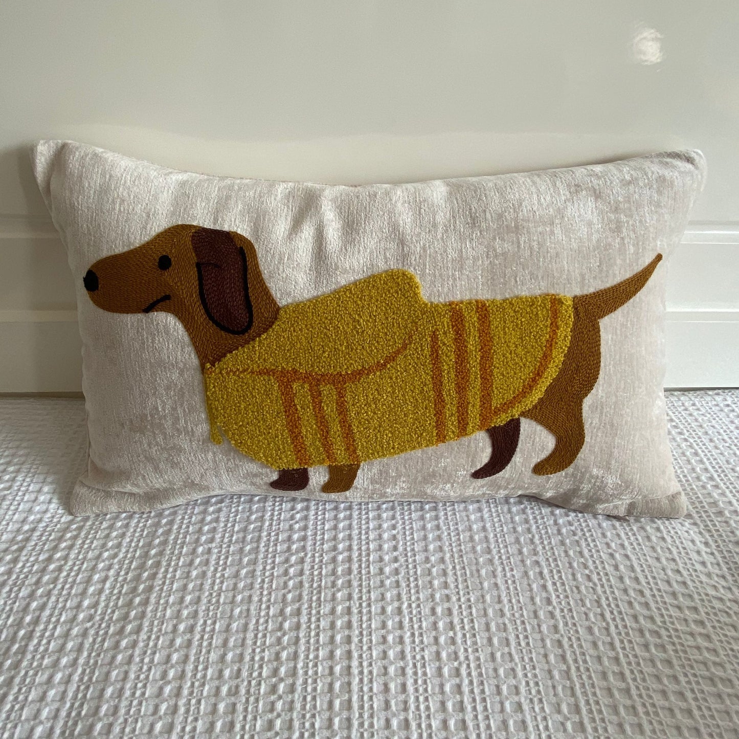 Pillow Embroidered Cushion With Core American Dog - DropOnline.co