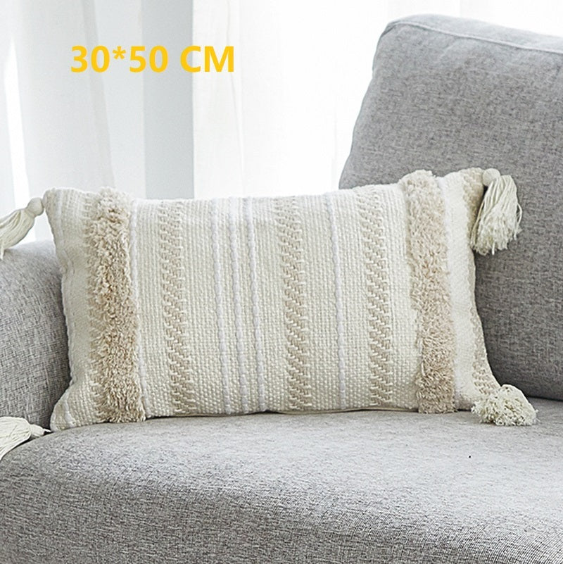 Tassel ethnic cushion - DropOnline.co