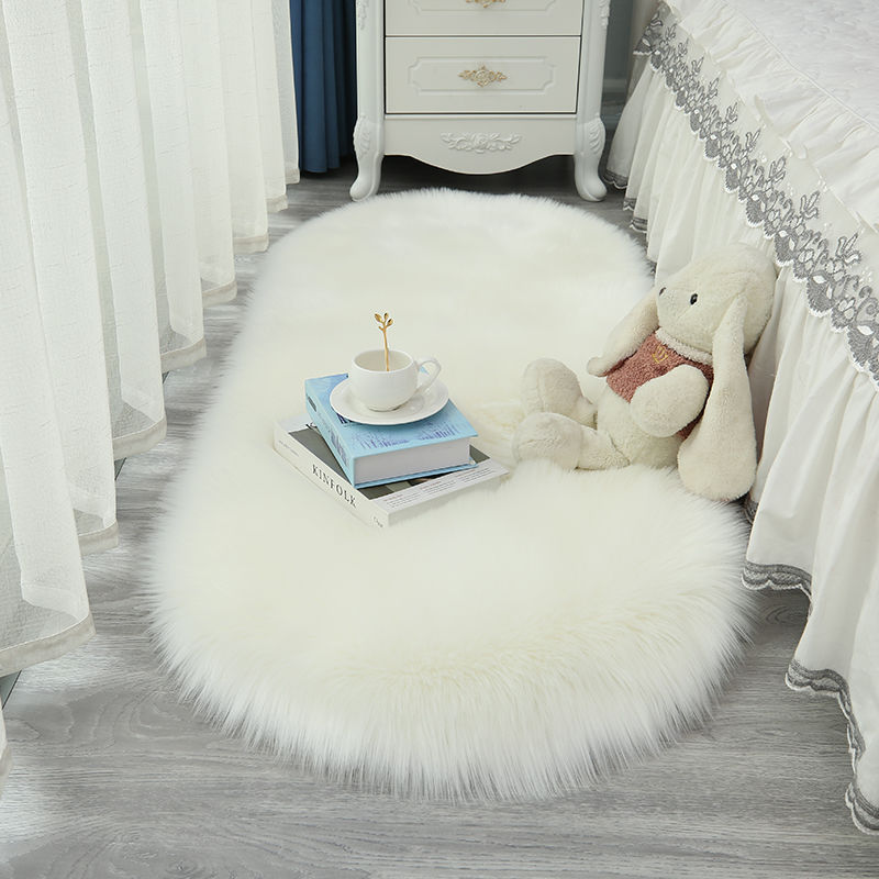 White Wool-like Plush Oval Sofa Cushion Bedroom Blanket Before Bed Balcony Bay Window Blanket - DropOnline.co