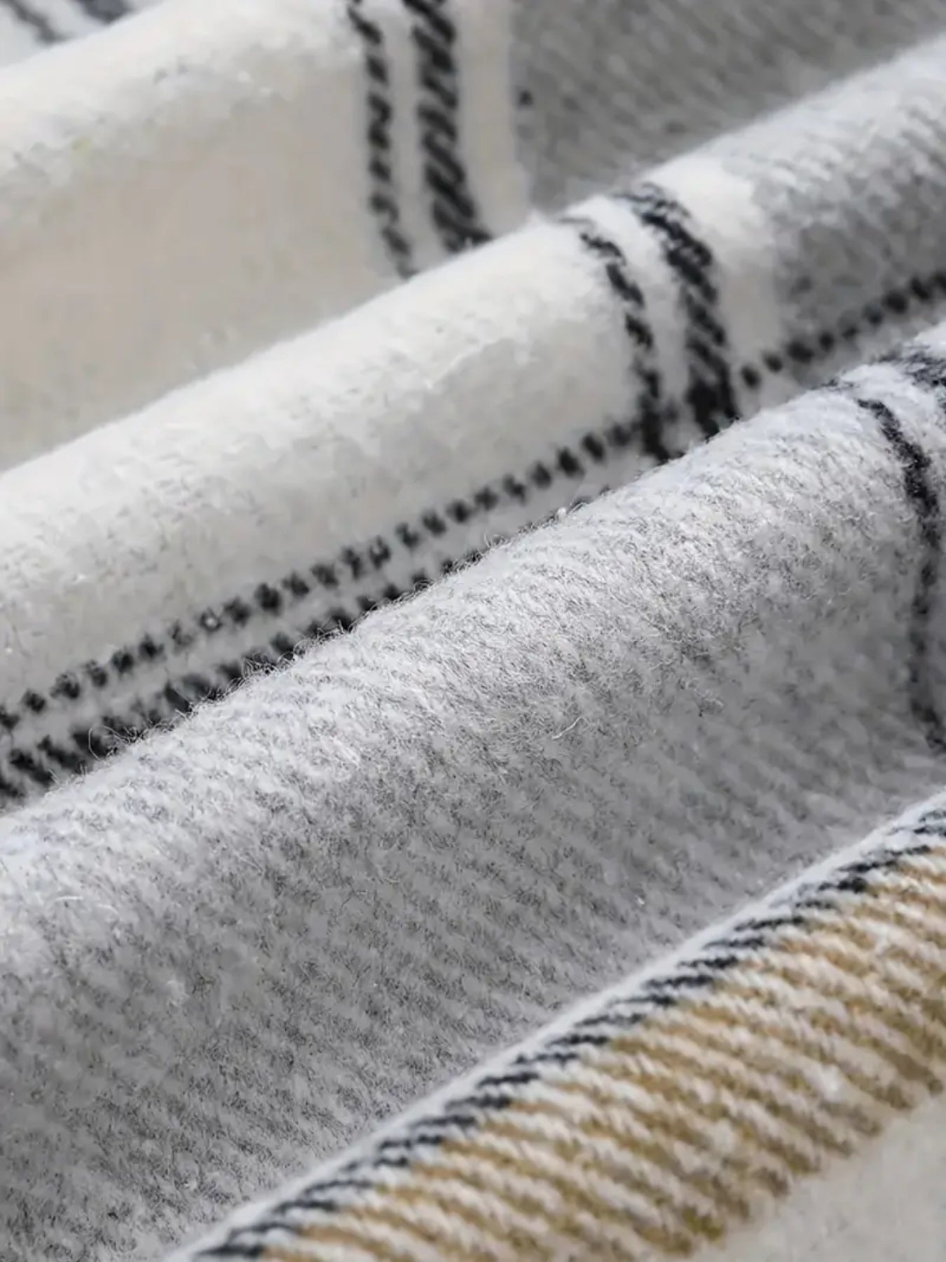 New Plaid Pattern Long Sleeved Hook And Loop Wool Lined Hooded Jacket For Warmth, Women's Plaid Hooded Drawstring Jacket, Single Breasted Closure, Comfortable And Casual - DropOnline.co