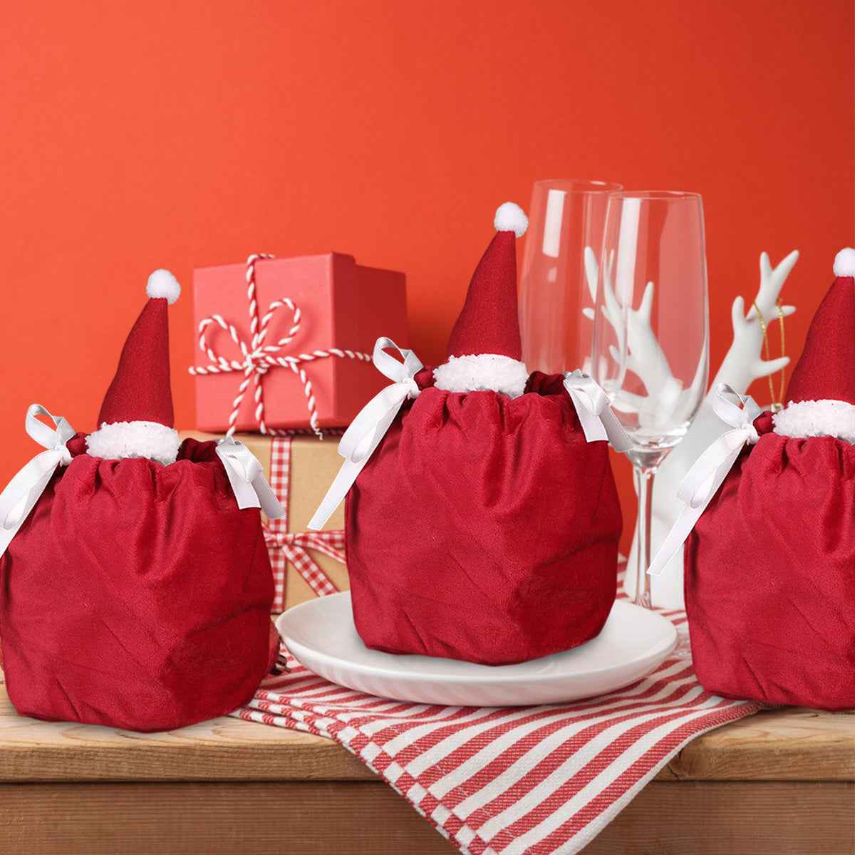 5 Packs Christmas Treat Bags with Drawstring - 3D Xmas Santa Hat Gift Bags - DropOnline.co