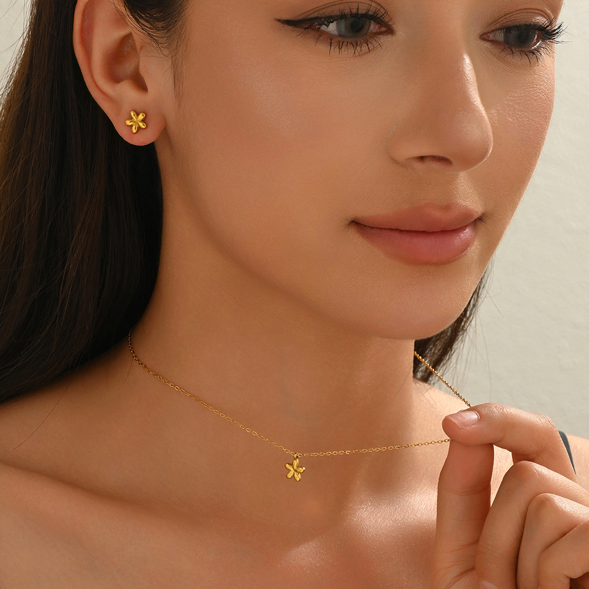 Lxalry 18K Gold Plated Stainless Steel Flower Pendant Necklace And Earrings Set For Women - Cute & Elegant Minimalist Jewelry For Summer, Gifts, Daily Wear, Birthday, And Anniversary - Waterproof & Hy - DropOnline.co