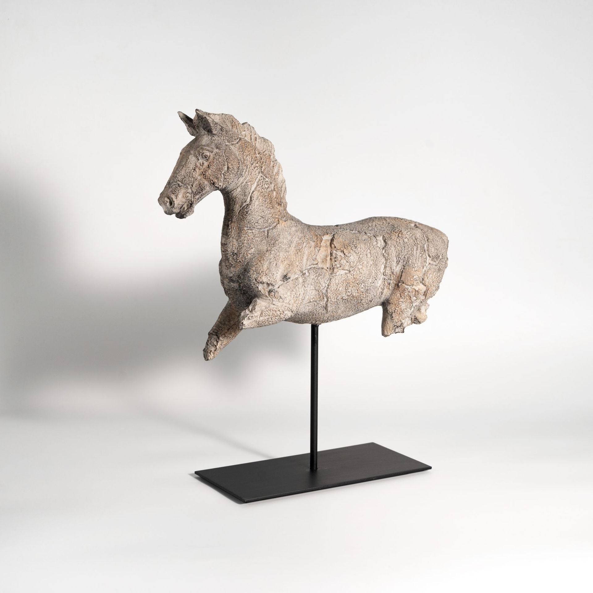 Silent Horse Sculpture Creative Decoration Table Decorations - DropOnline.co