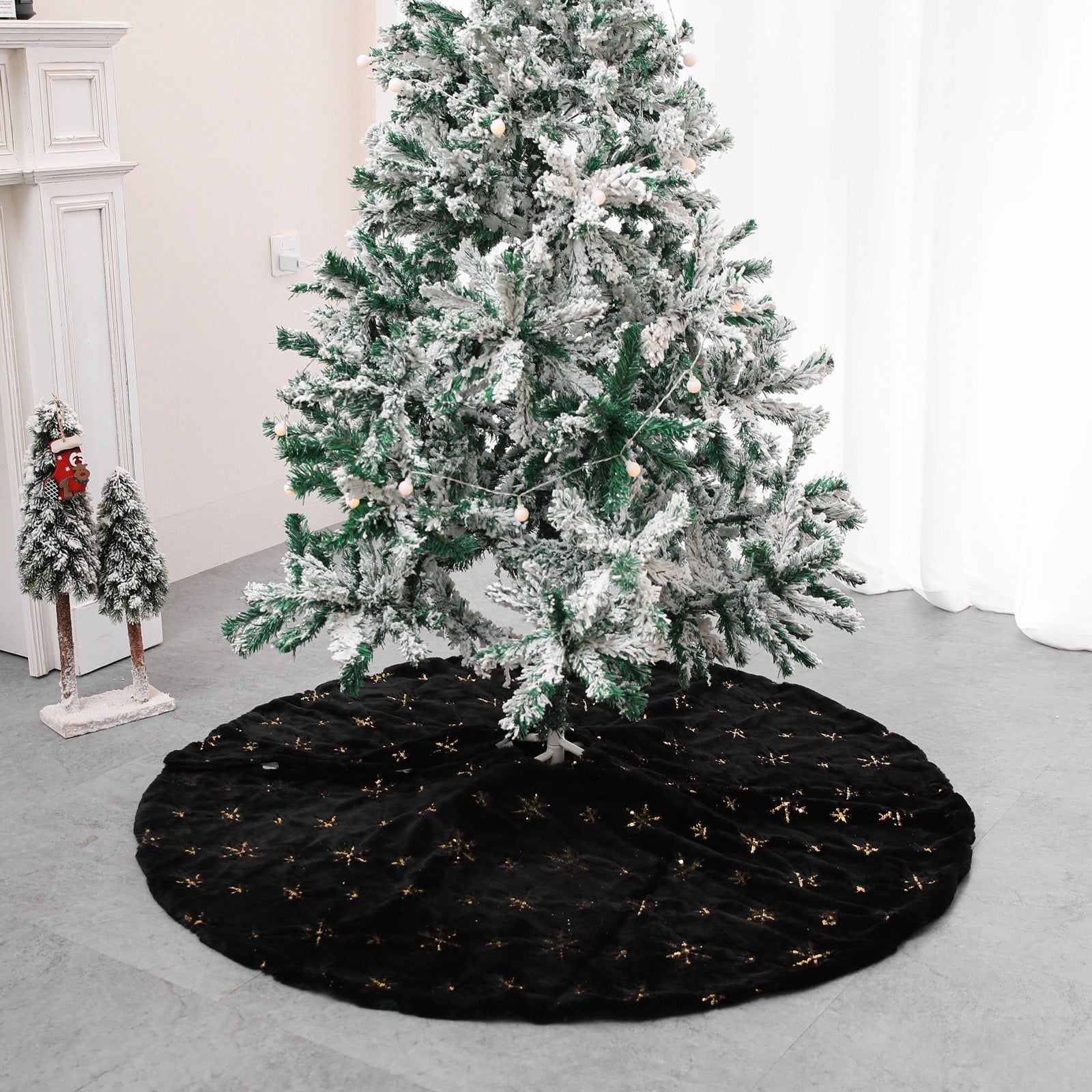 Home Decor Cushion Black Embroidered Velvet Christmas Tree Skirt - DropOnline.co