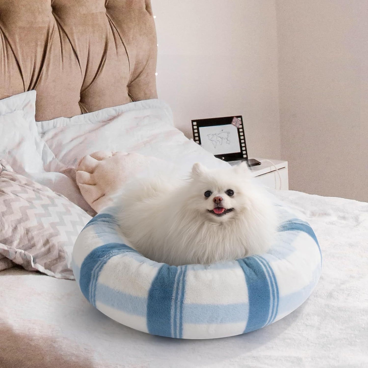 MEWOOFUN Plush Round Cat Bed For Indoor Cats - Calming Washable Pet Bed With Non-Slip Bottom, Soft Fluffy Dog Bed For Puppy & Kitten, 23 Inch Blue Striped - DropOnline.co
