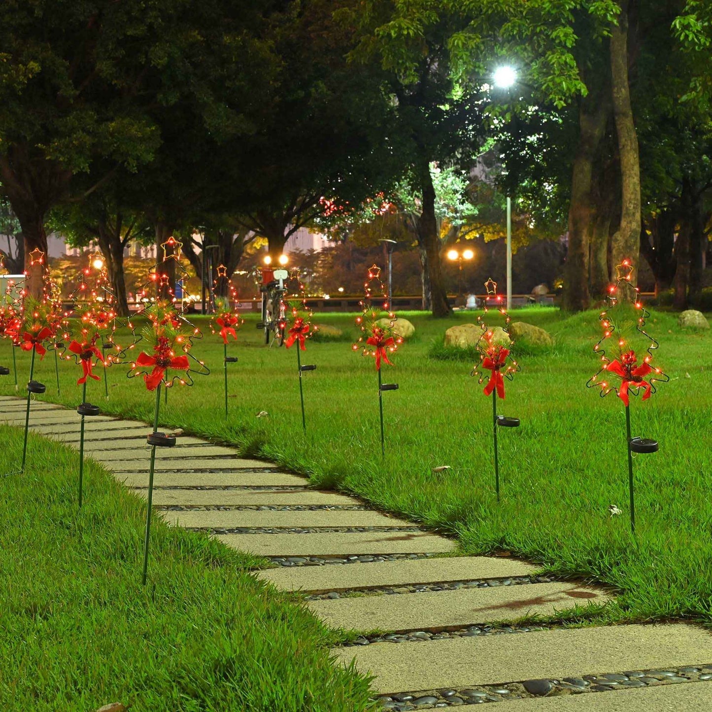 Christmas Tree Solar Stake Light - LED Outdoor Garden Pathway Decoration - DropOnline.co