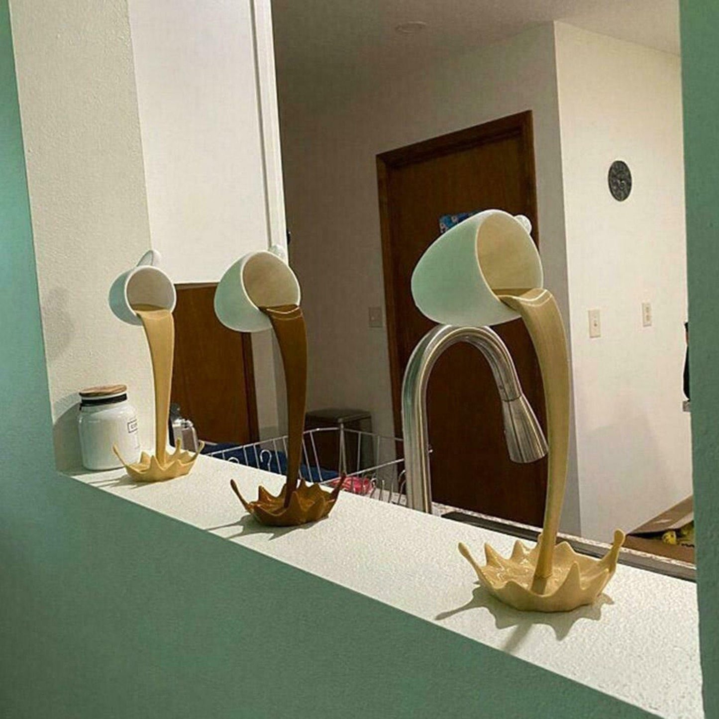 Floating Coffee Cup Mug Sculpture Kitchen Decor Pouring Spilling Decoration - DropOnline.co