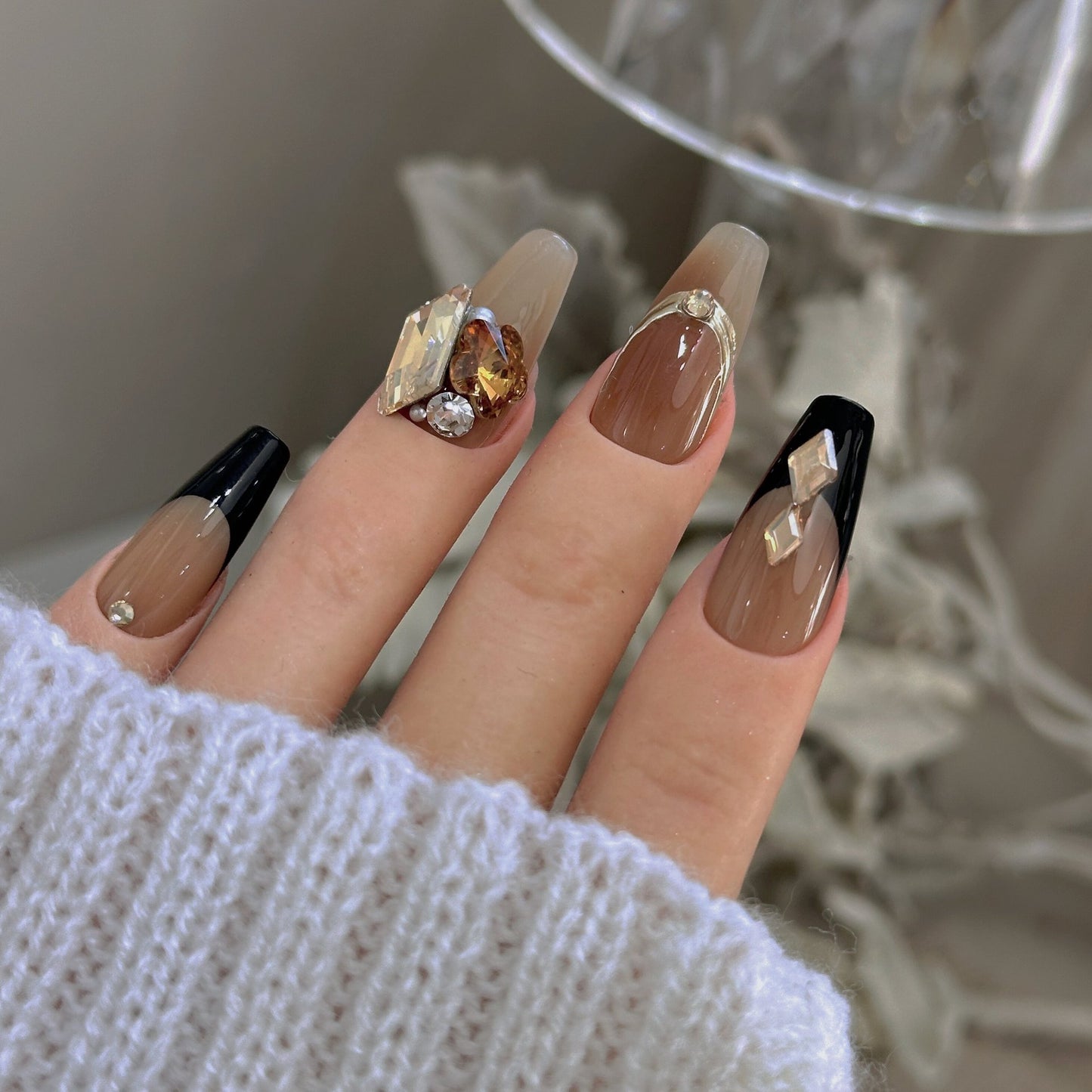 Handmade Exquisite White Wearing Armor - DropOnline.co