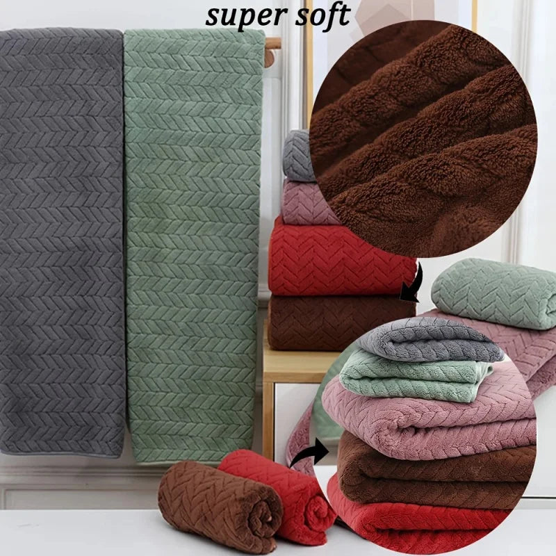 Coral Velvet Bath Towel — Soft, Absorbent & Sports Ready