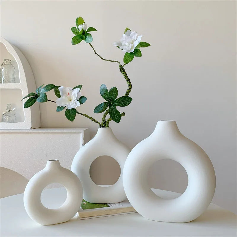 Modern Donut Ring Vase — Ceramic-Look Hanging & Tabletop Flower Pot for Home Decor