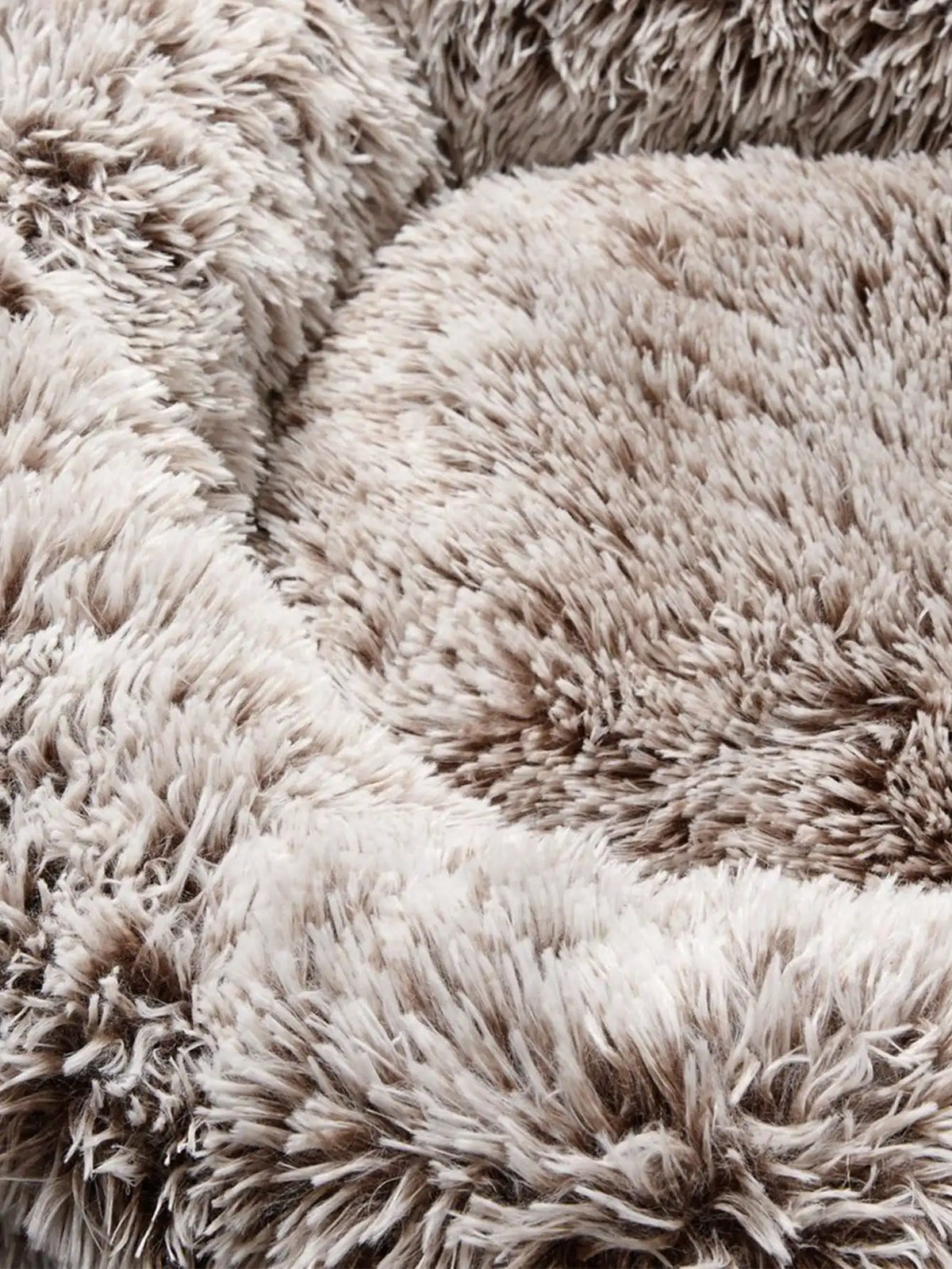 Plush Round Pet Bed, Warm All-Season Comfort