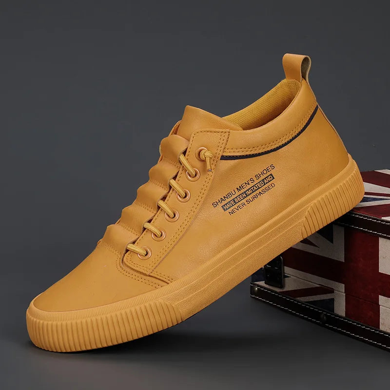 Spring New Men's Leather Shoes with Soft Sole and Anti Slip Casual Board Shoes Driving Shoes