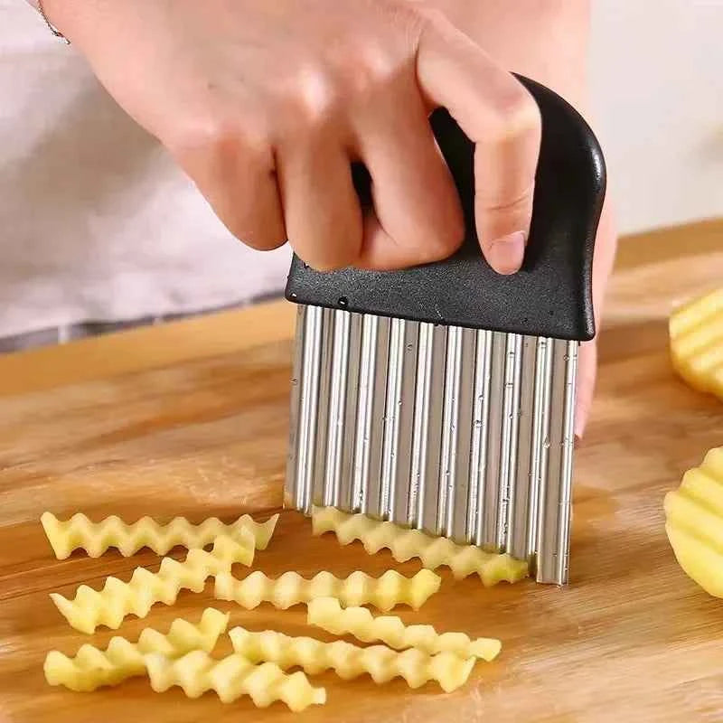 Stainless Steel Potato Chip Slicer Dough Vegetable Fruit Crinkle Wavy Kitchen Knife Cutter Chopper French Fry Maker Tools Gadget