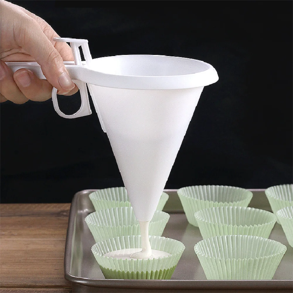Adjustable Batter Dispenser & Baking Funnel – Cream, Chocolate & Liquid Dispenser for Pancakes, Cupcakes & Cookies