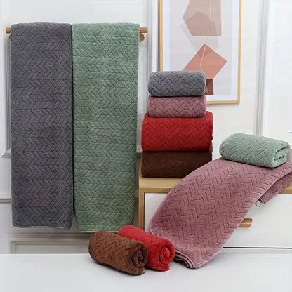 Thick Coral Velvet Bath & Beach Towel, Soft Absorbent