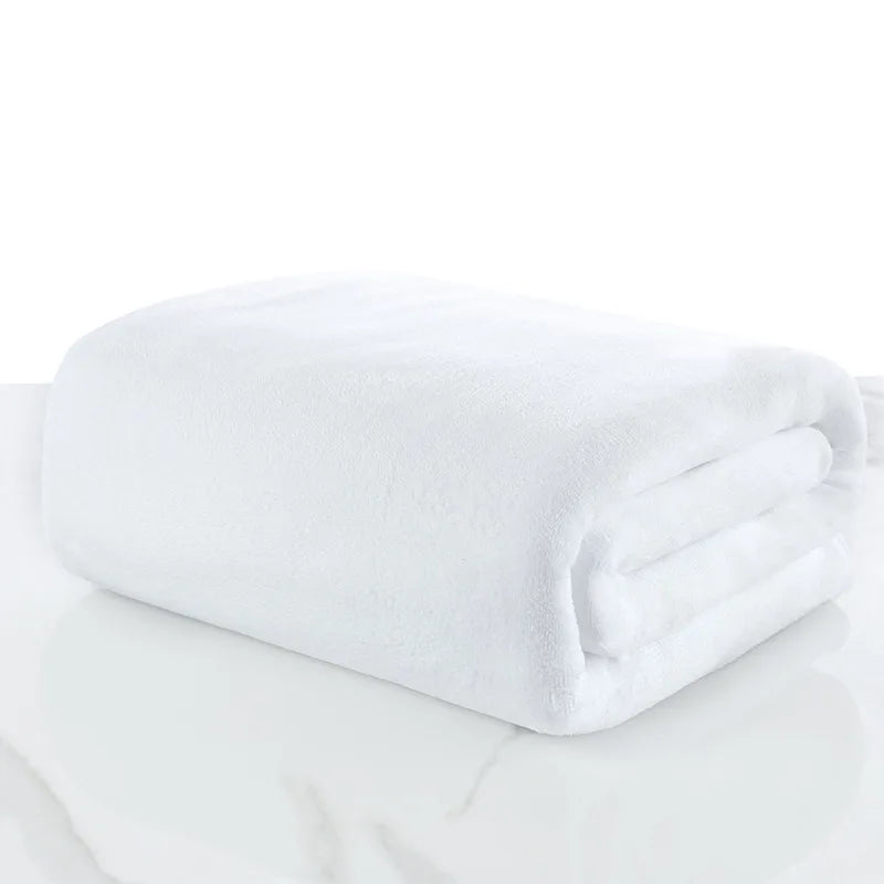 Ultra-Large Microfiber Bath Towel — Soft, High Absorption & Fast-Drying