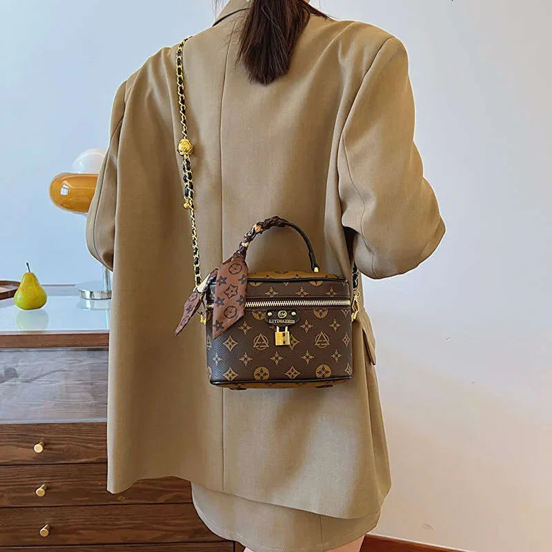 Letter-Printed Bucket Bag, Versatile Crossbody
