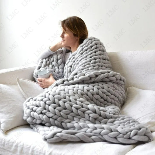 Comfortable Chunky Knit Blanket Fashion Knitted Blanket Winter Warm Sofa Bed Throw Blankets Hand-woven Home Gifts