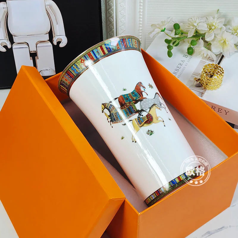 Nordic horn shaped ceramic vase, modern and simple bone china home decor, living room TV cabinet decoration, vase insertion