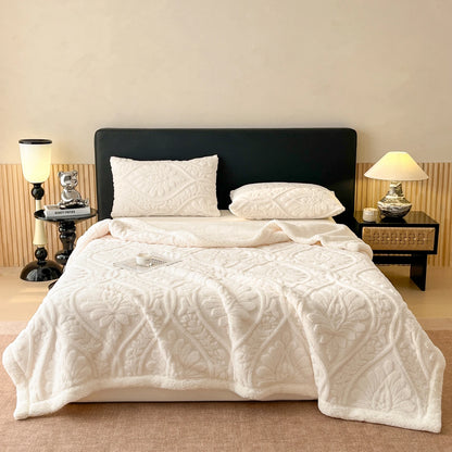 Lamb Fleece Warm Throw, Four Seasons Universal Use, Plush & Extra Cozy Bed Blanket, Portable Lap Cover for Office Naps, Multi-scene Bedding for Sofa & Workplace, Fully Machine Washable