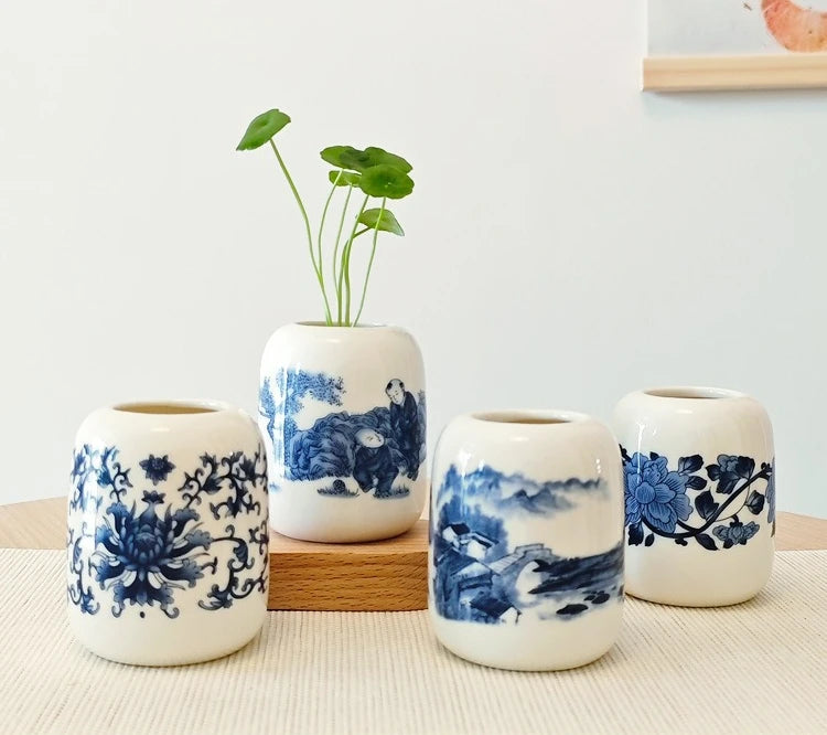 Ceramic Mini Vase Antique Blue and White Porcelain Flower Vase Home Shelves Bedroom Living Room Ceramic Table Decoration Vase