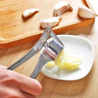 1Pc Garlic Press Crusher Mincer Kitchen Gadgets Zinc Alloy Garlic Smasher Squeezer Manual Mashed Vegetables Ginger Kitchen Tools