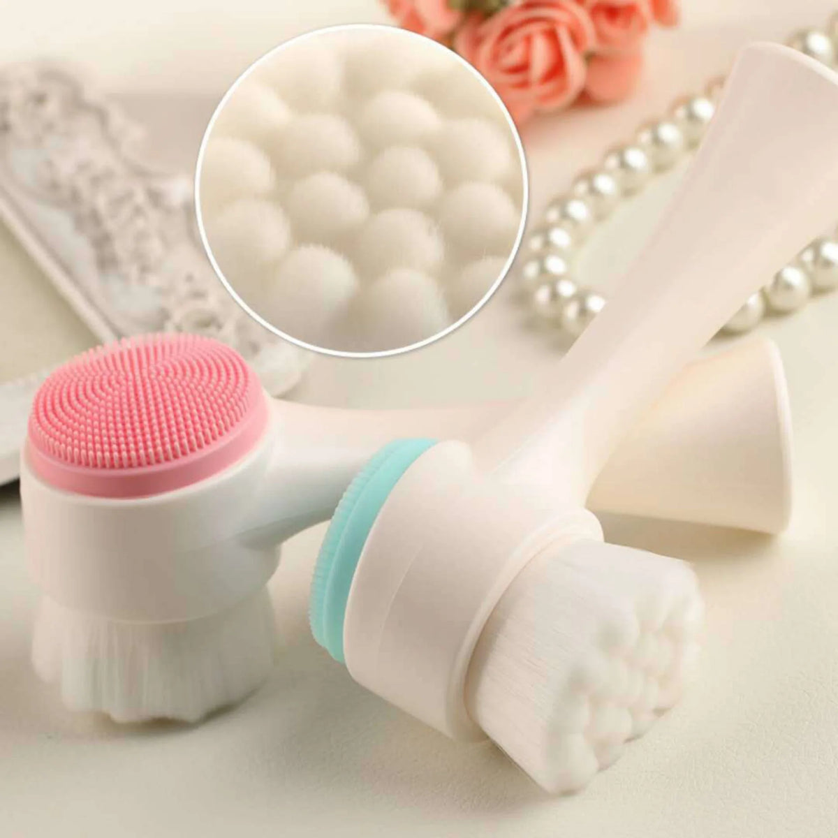 Double-Sided Silicone Facial Cleansing Brush