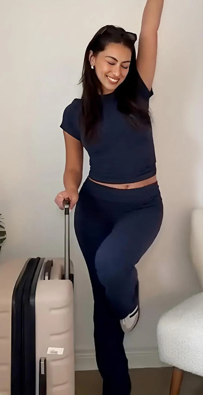 Women’s 2-Piece Short Sleeve Yoga Set — Flared Trousers & Crop Top