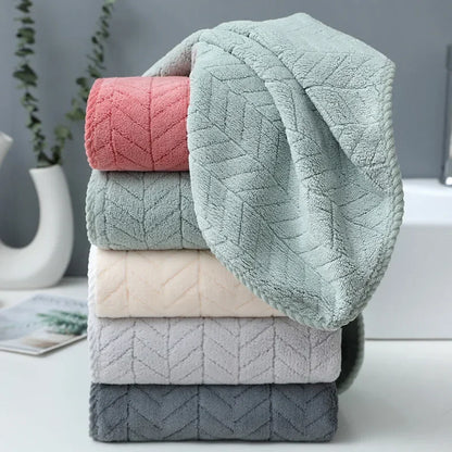 Thickened Coral Velvet Cotton Bath Towel — Soft & Quick-Dry