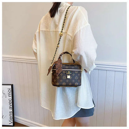 Letter-Printed Bucket Bag, Versatile Crossbody