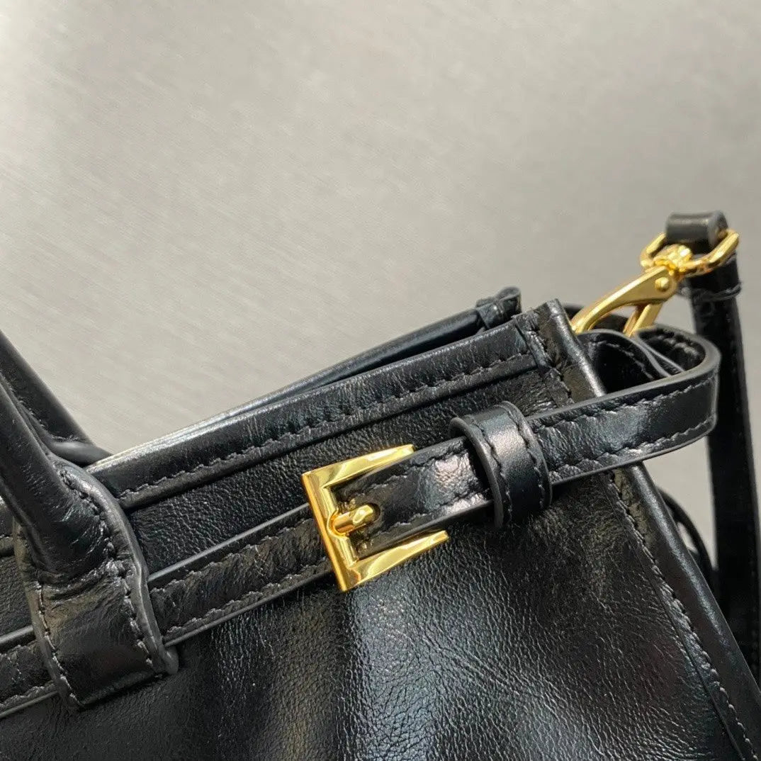 Skin-Friendly PU Leather Handbag, All-Occasion Design