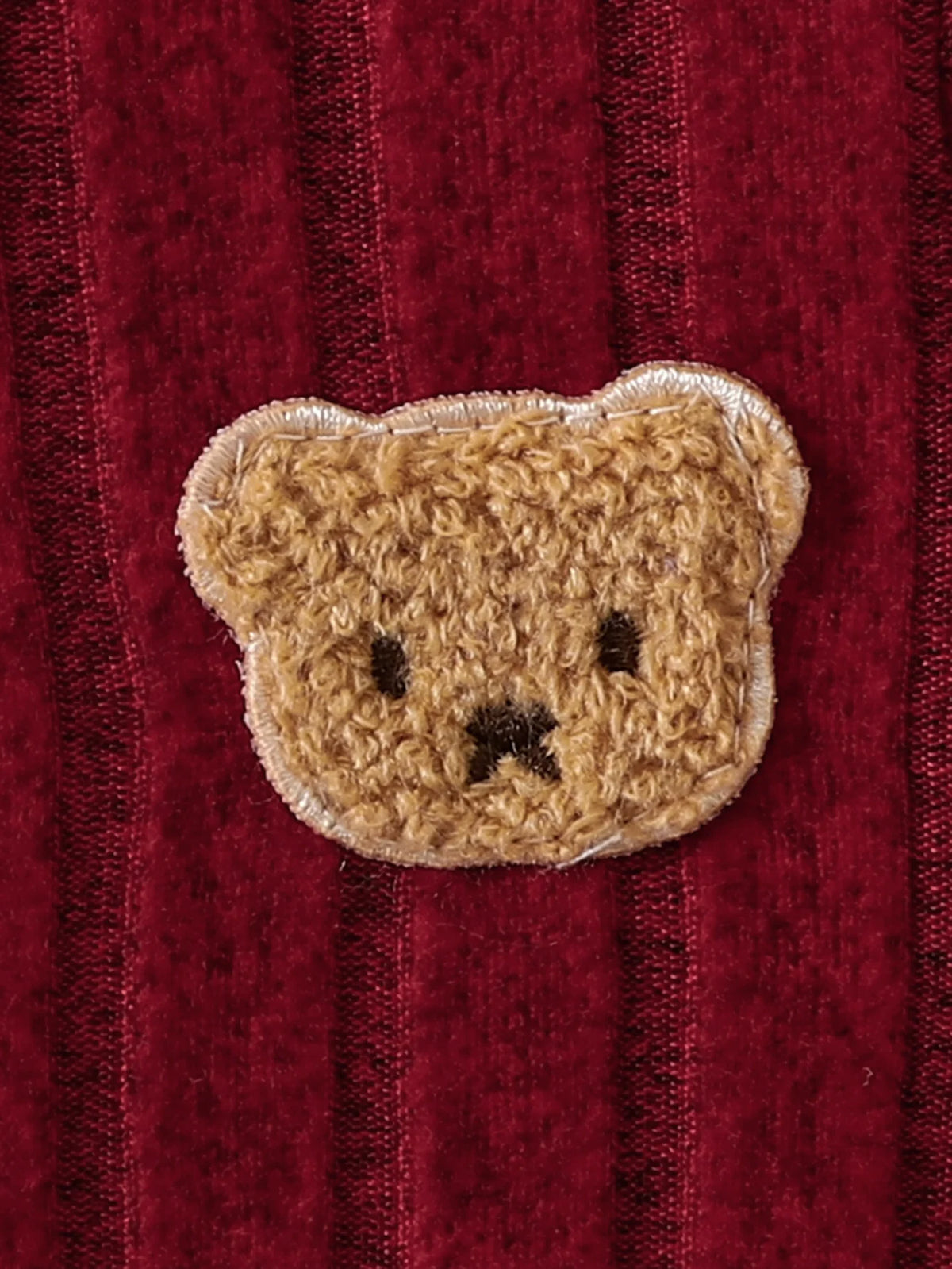 【Baby Boy】Autumn & Winter Red Onesie with Front Single-Breasted Buttons and Cute Bear Badge on Chest + Red Hat Set Featuring a W