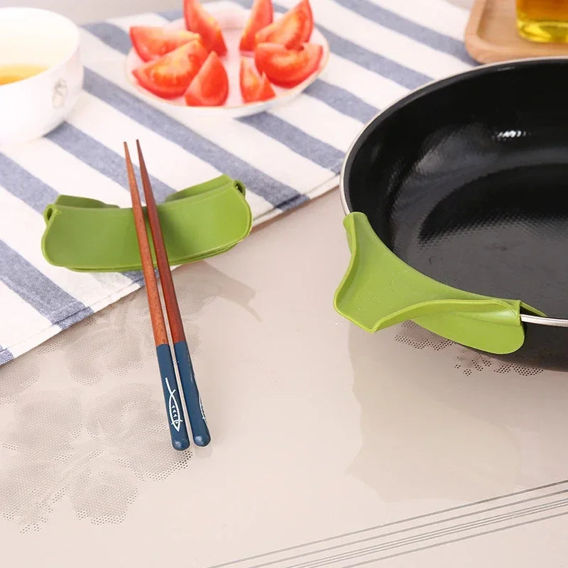 Kitchen Funnel with Anti-Splash Edge – No-Spill Liquid Pouring Tool