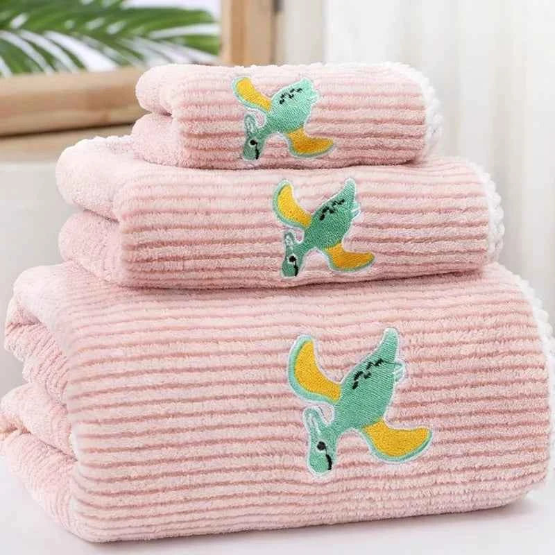3 Animal-Patterned Towels, Coral Fleece Towel Set, Cute, Soft, Absorbent, Non-Shedding Face Towel, Household Adult Face Towel, Best Gift for Christmas, Halloween, Thanksgiving, New Year, Birthday Gift