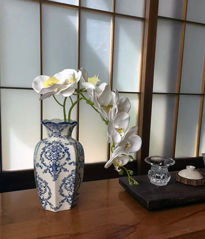 Hand-Painted Vase Blue White Porcelain Vase Elegant Home Decor Living Room Entryway Desktop Flower Arrangement Display Ornaments