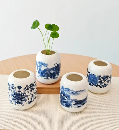 Ceramic Mini Vase Antique Blue and White Porcelain Flower Vase Home Shelves Bedroom Living Room Ceramic Table Decoration Vase