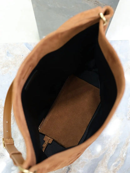 Textured PU Leather Handbag, Premium Metal Ornament