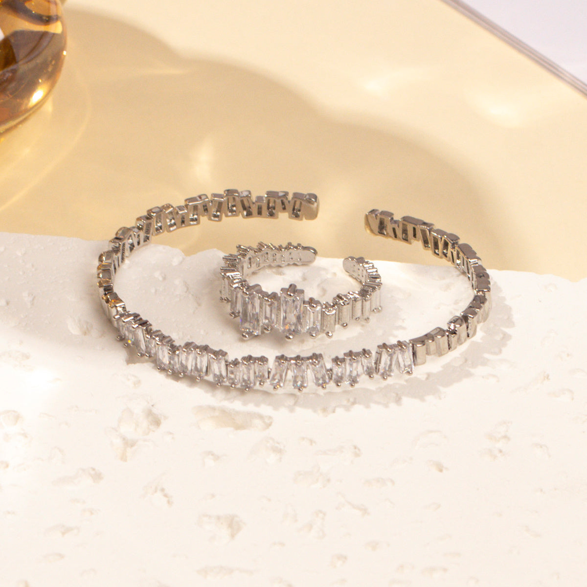 2pcs Fashionable Women's Cubic Zirconia Decorative Wristband, Irregularly Inlaid With Open Wristband Rings, Suitable For Matching With Daily Clothing - DropOnline.co