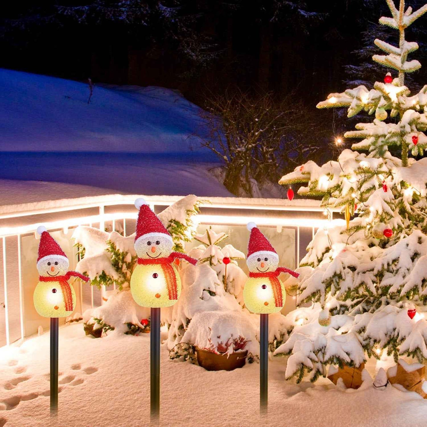 Solar Powered 3 Snowmen Garden Stake Light - IP55 Waterproof LED Pathway Lamp