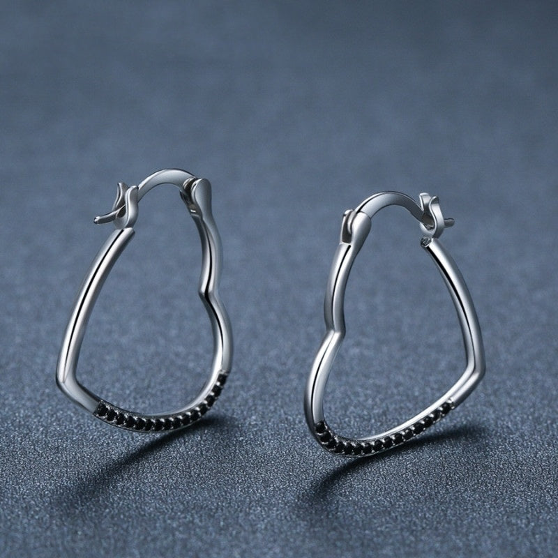 Creative Hollow Heart-shaped Zircon Necklace - DropOnline.co