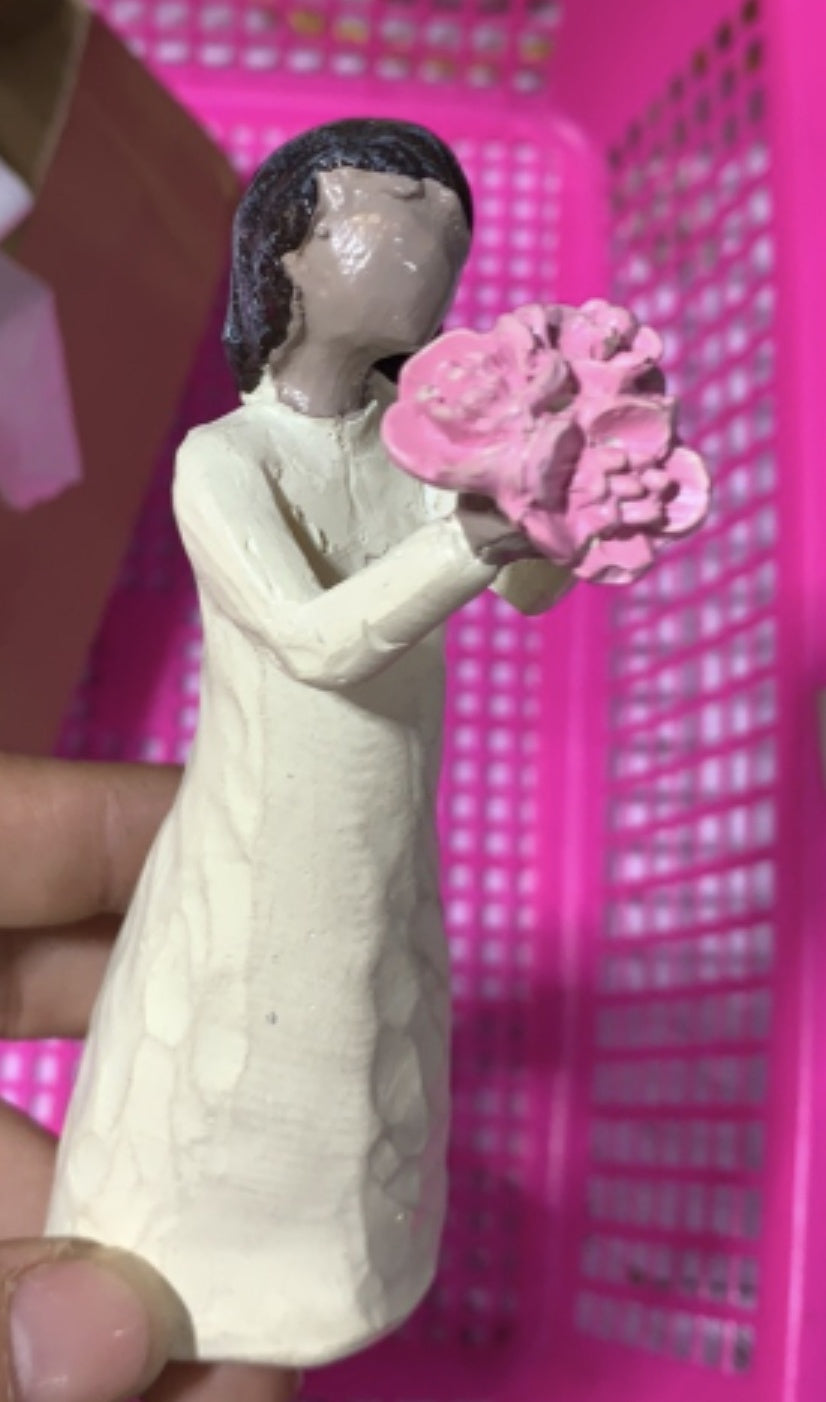 Home Girl Resin Statue Decoration - DropOnline.co