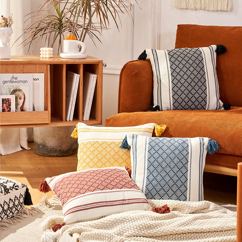 Geometric Woven Jacquard Tassel Cushion Cover - DropOnline.co