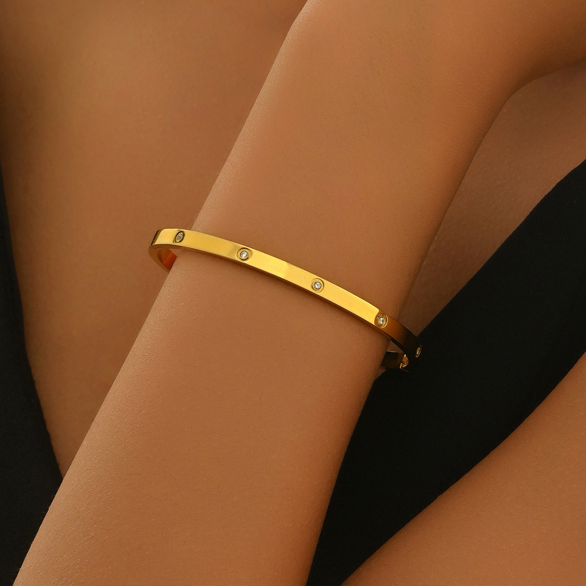 Lxalry 18K Gold Plated Stainless Steel Minimalist Bracelet Hypoallergenic Circle Rhinestone Jewelry  Secure Inlay Tarnish Free Design Skin Safe Luxury Gift For Her Golden Hour Glow, Everyday Wear A - DropOnline.co