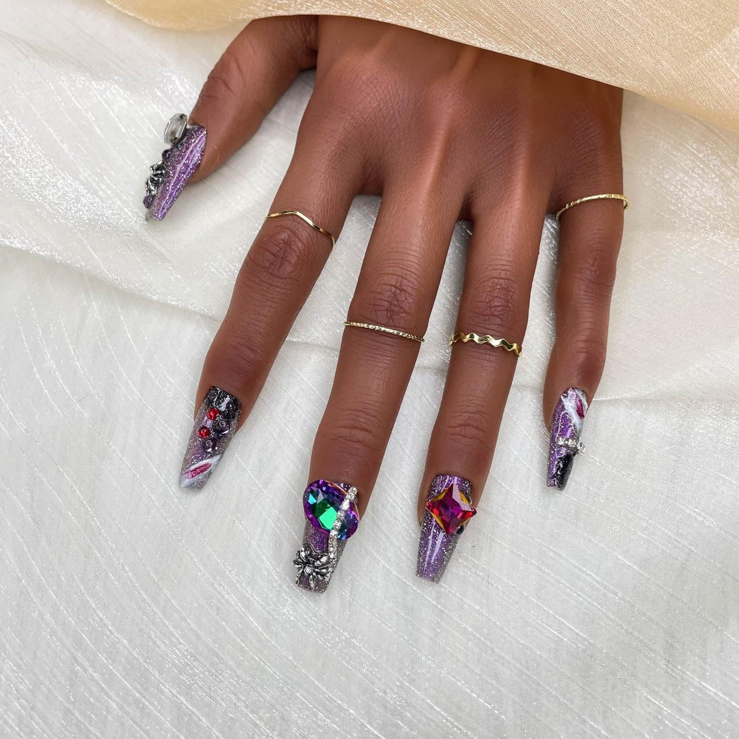 GGDDSHA Press On Nails Short, No Fade Out Fake NailsSeamless Fit Soft Gel Glue On Nails Charms For WomenHandmade Nail Art Manicure Gradient,Royal Arachnid - DropOnline.co