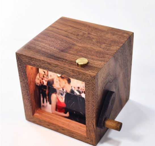 Gift Glowing Hand Shake Flip Book Photo Commemorative - DropOnline.co