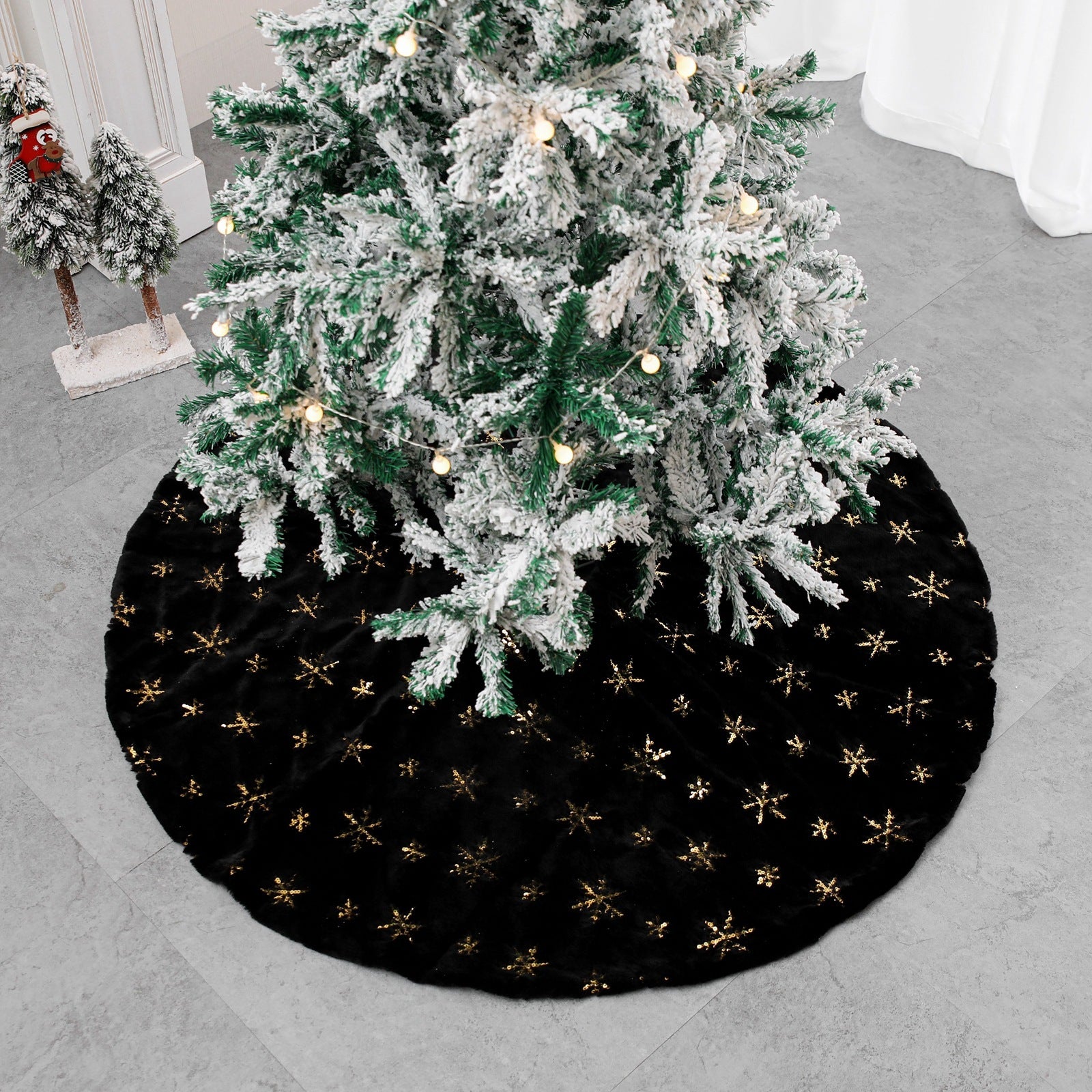 Home Decor Cushion Black Embroidered Velvet Christmas Tree Skirt - DropOnline.co