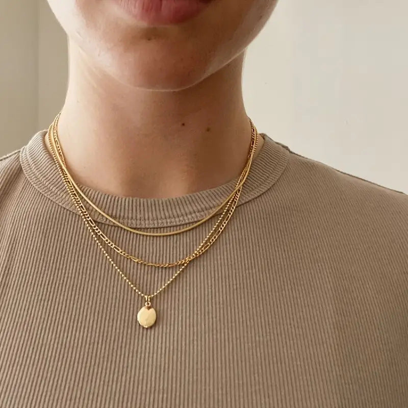 Vintage Geometric Metal Oval Pendant Necklace - DropOnline.co