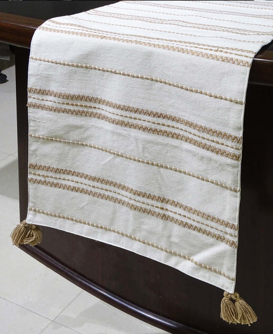 Chemin de table en coton brodé écru beige élégant - 16"x90"